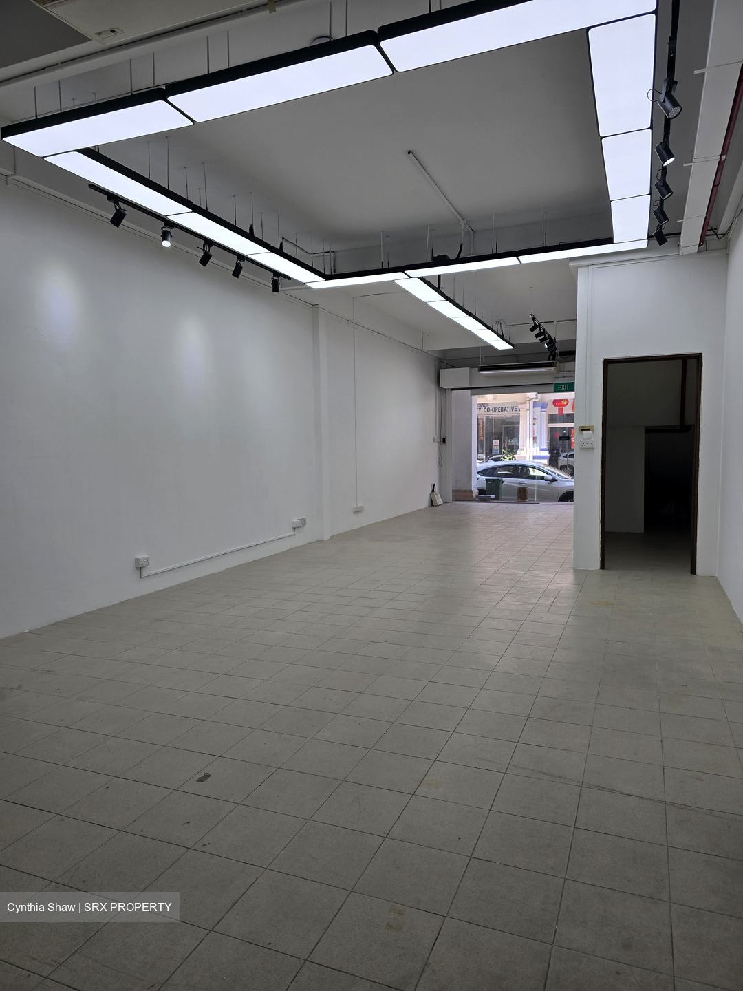 Sam Leong Road (D8), Retail #488964921